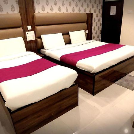 City Hotel Prayagraj Ngoại thất bức ảnh