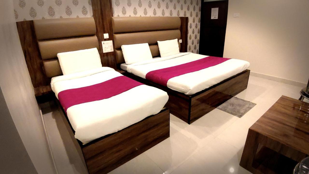 City Hotel Prayagraj Ngoại thất bức ảnh
