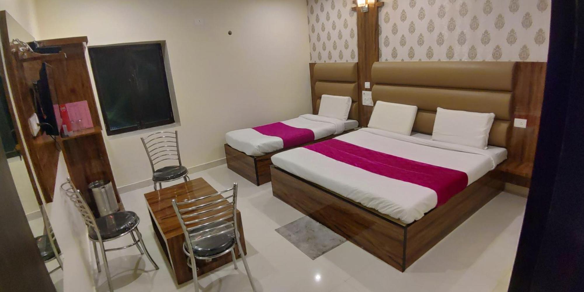 City Hotel Prayagraj Phòng bức ảnh