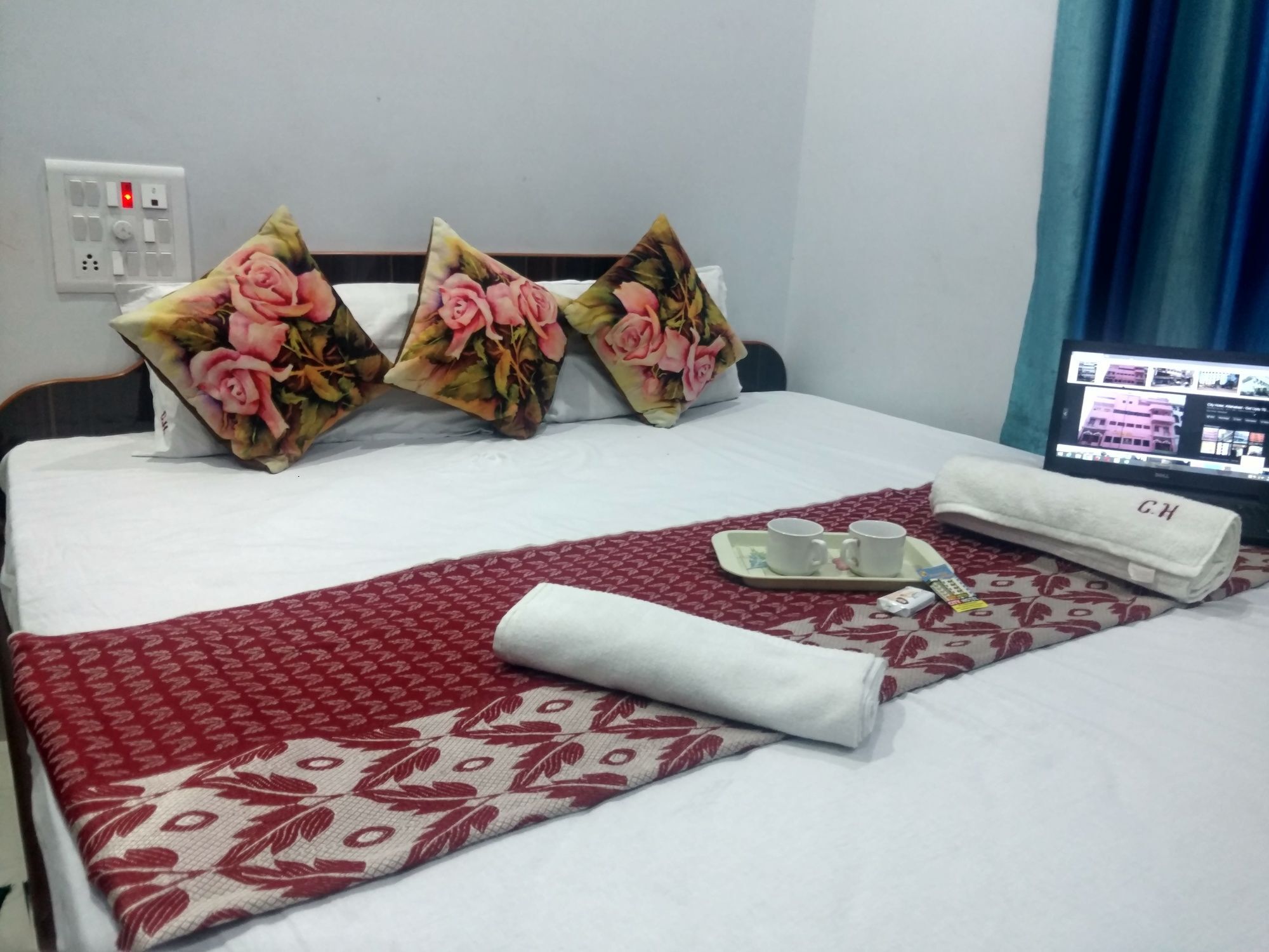 City Hotel Prayagraj Ngoại thất bức ảnh