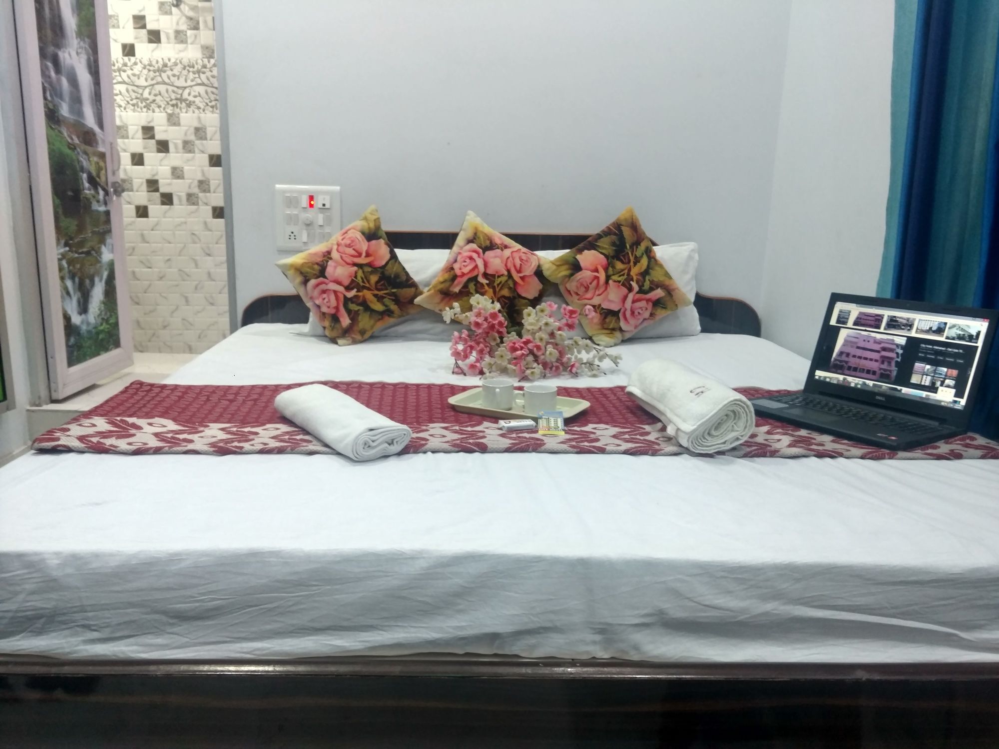 City Hotel Prayagraj Ngoại thất bức ảnh